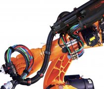 庫卡工業機械手本體線纜維修技巧
