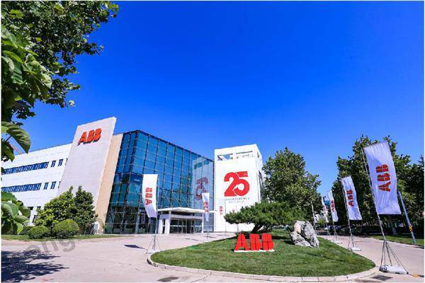 ABB�ھ��O���ׂ��ǻ۽����͑��w����ģ��cף�͉��������S25����