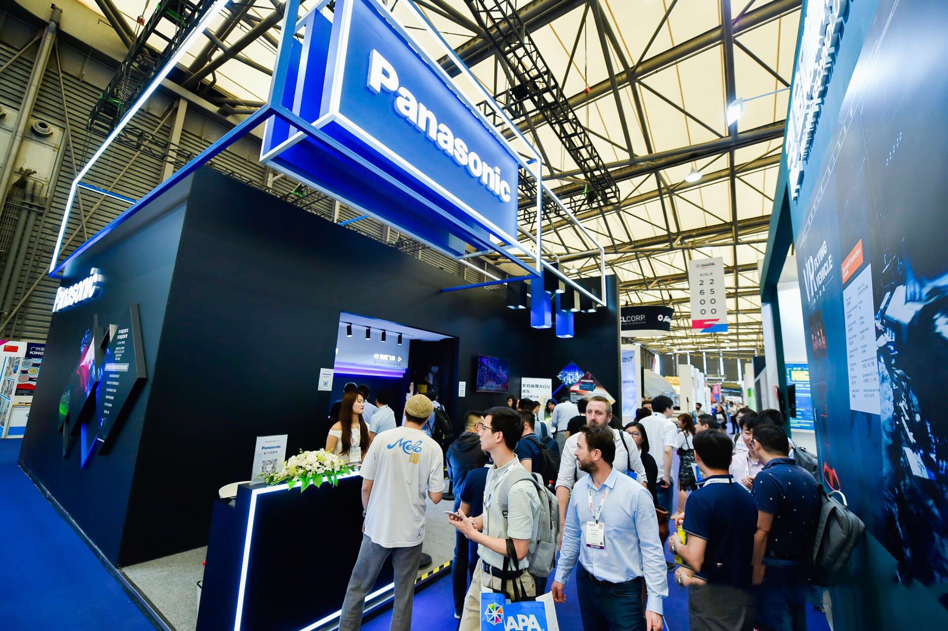 �Θ�������PanasonicͶӰ��Q������������2019 IAAPA