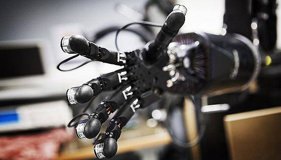 城市福音!汽車行業(yè)深度應(yīng)用,解決停車場(chǎng)停車難問題!