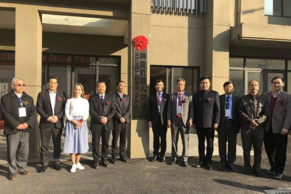 �n���C���������ں���ʒɽ�C����С��_Ļ